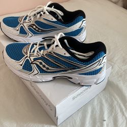 sauconys mileminuim blue and white