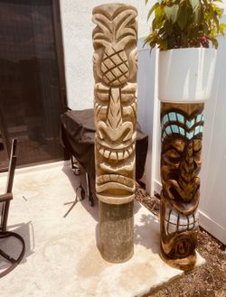 Tiki wood sculptures