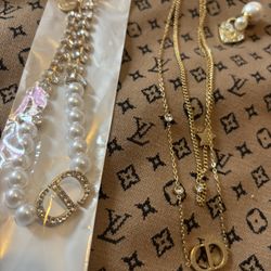 Six piece, gold, silver tone, CD jewelry earrings, necklace bracelet lot