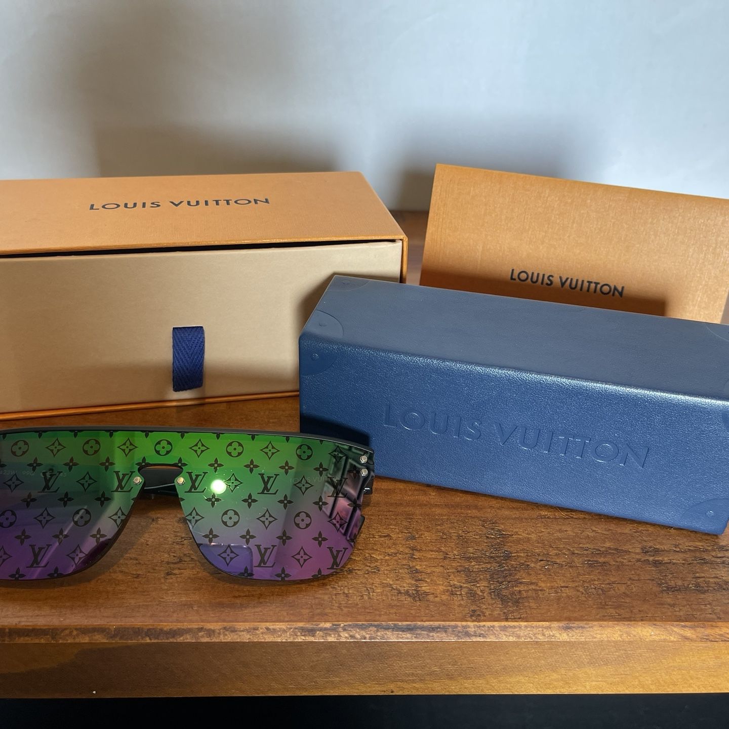 Sun Glasses Louis Vuitton Rainbow Square Sunglasses Louis Vuitton 