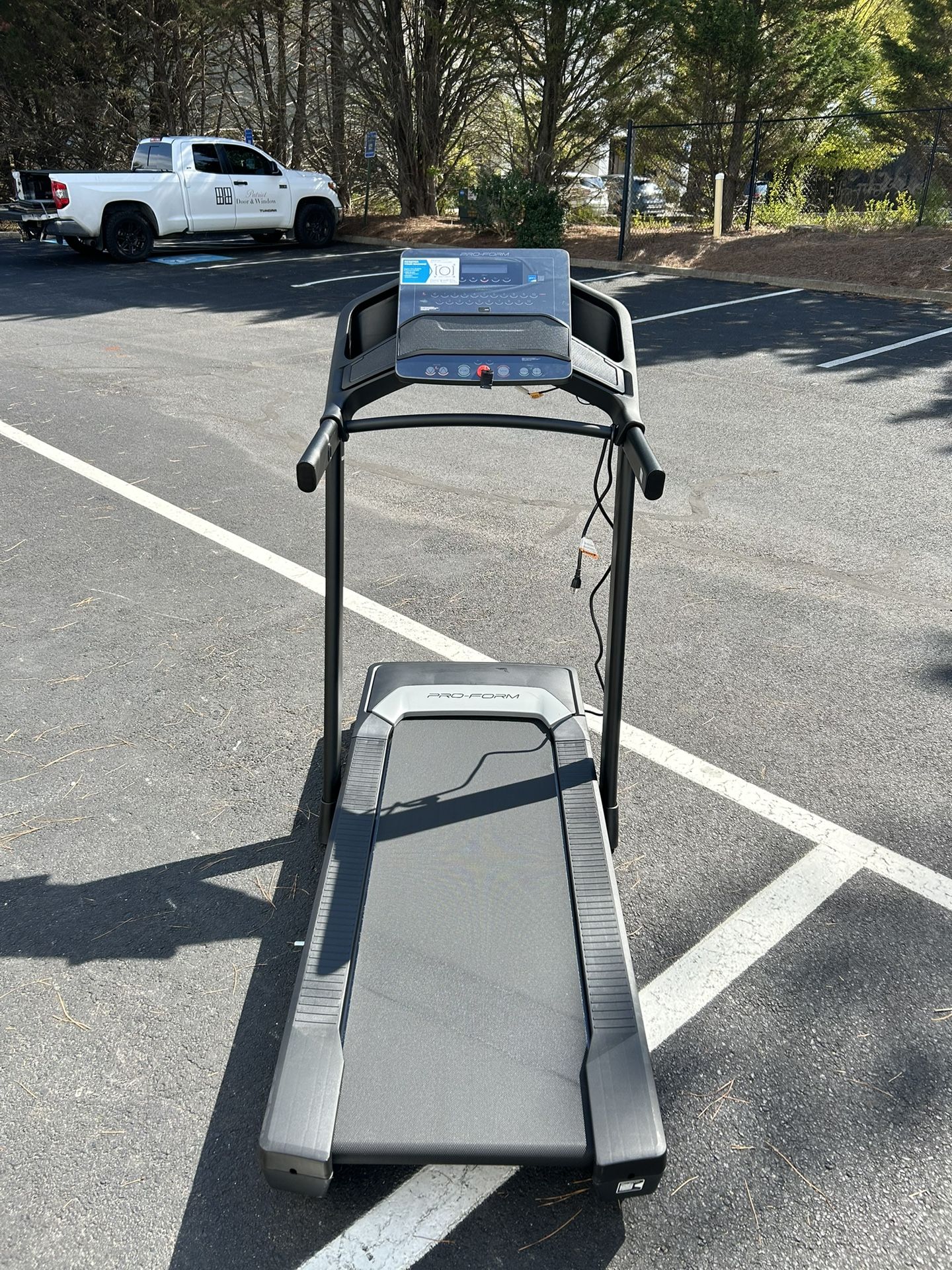 Free delivery Brand New ProForm Carbon Treadmill