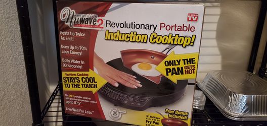 Induction cooker with fry pan