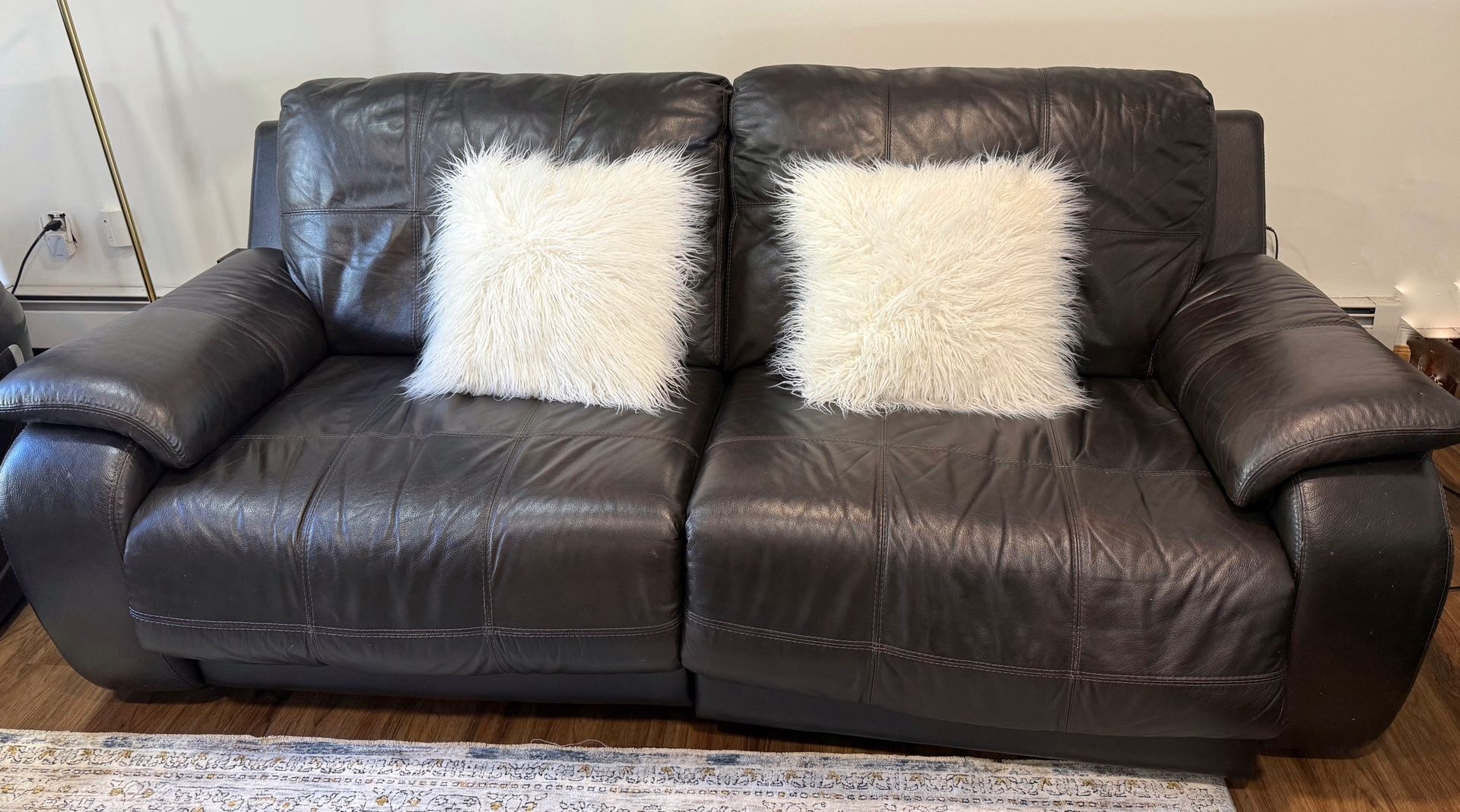Set Of 2 Leather Reclining Couches