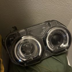Challenger Headlight 