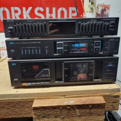 Vintage sansui stereo system
Rec-Classique T-901
Tape-D-59M
EQ-Coustic HEQ 7009A
NO SPEAKERS
OBO