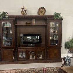 Entertainment Set
