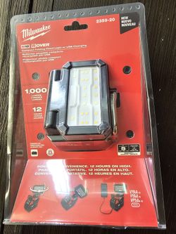 Milwaukee Rover Compact Flood Light With USB Charging