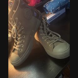 GREY  CONVERSE HIGH TOP MENS 8 & WOMEN 10 $10