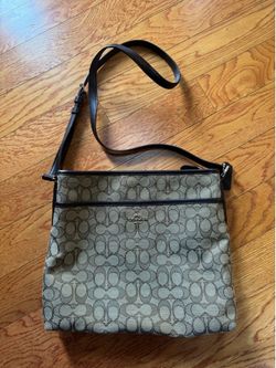 Coach crossbody purse Style F58285