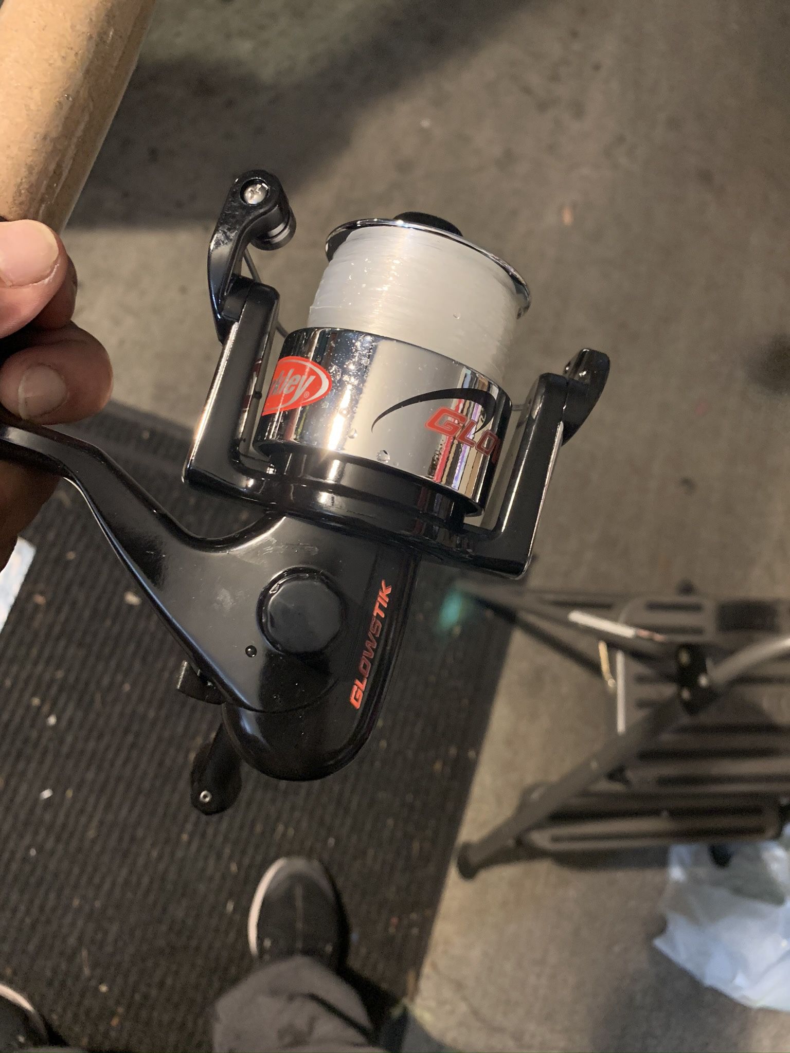 Berkeley Catfish Glow Fishing Pole