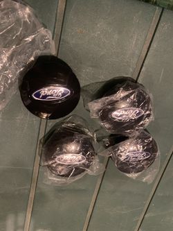Ford hub caps