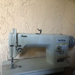 Industrial Sewing Machine