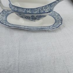 Vintage Woodsware Gravy Boat 