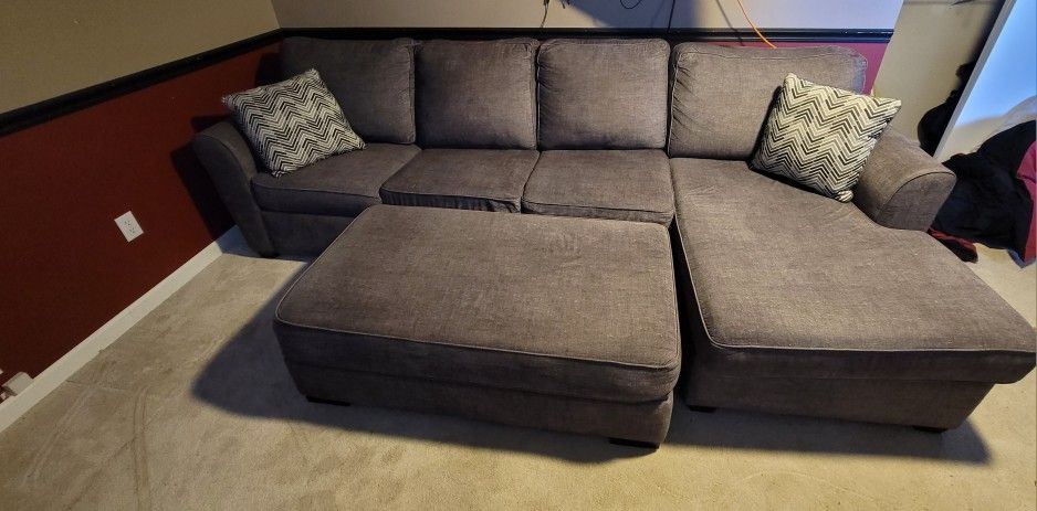 Mor Furniture Sectional Couch With Storage Ottoman And Chaise.