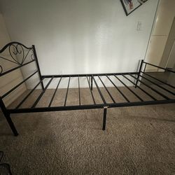 Twin Bed 