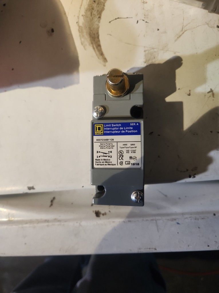 D - Limite Switch
