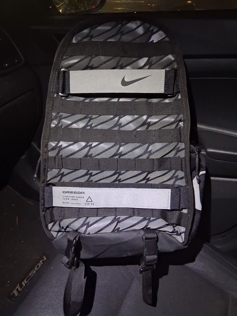 Nike Oregon Ducks Team Issued Athlete Rpm Backpack