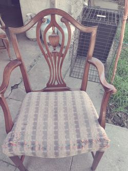 4 Very Antique Real Wood Chairs