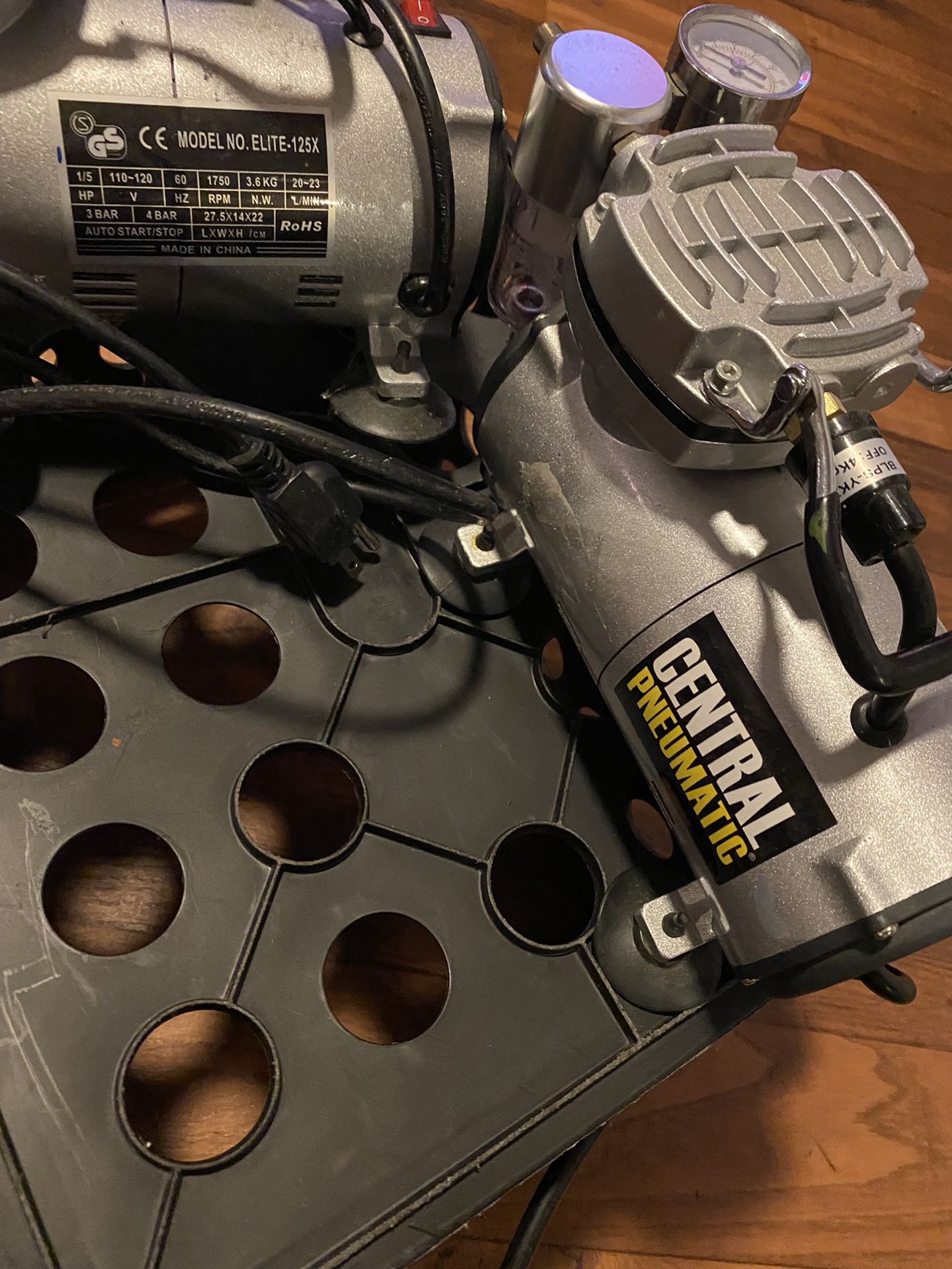 (2) Airbrush Compressor And Kit 