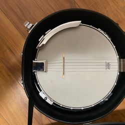 5 String Savannah Banjo GREAT CONDITION w/ Case