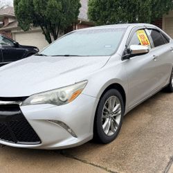 2016 Toyota Camry SE 
