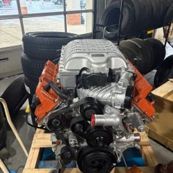 Brand new hellcat crate motor with 1year mopar warranty.
