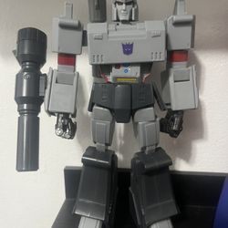 TRANSFORMERS YOLOPARK NON AMK PRO MEGATRON