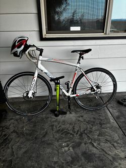 Fuji Sportif 1.3 Road Bike