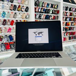 MacBook Pro 16-inch 2019 512gb 16Ram i7
