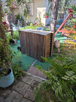 Tiki bar