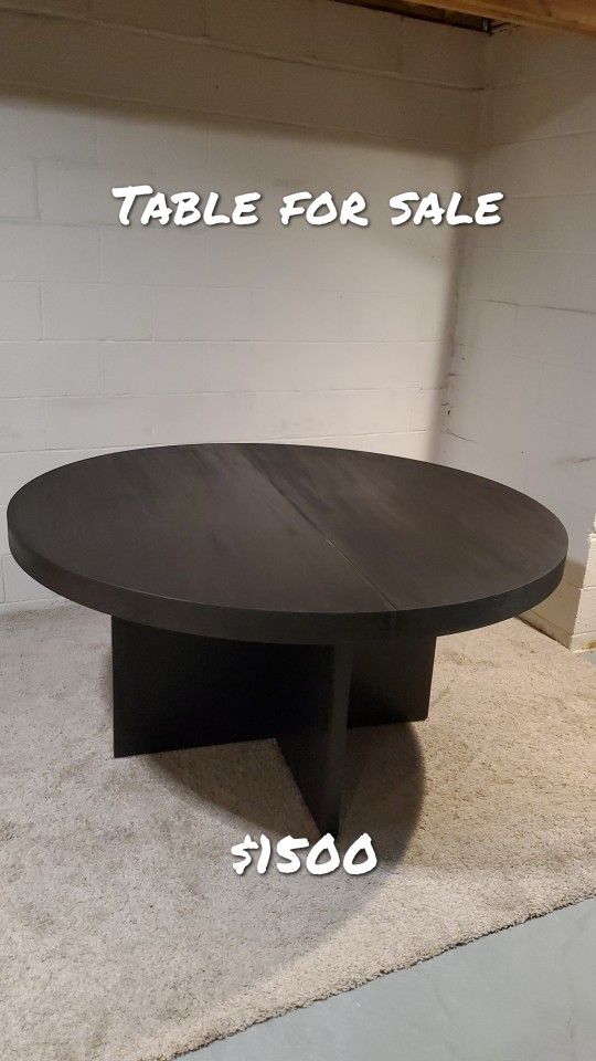 60" Round Dining Room Table