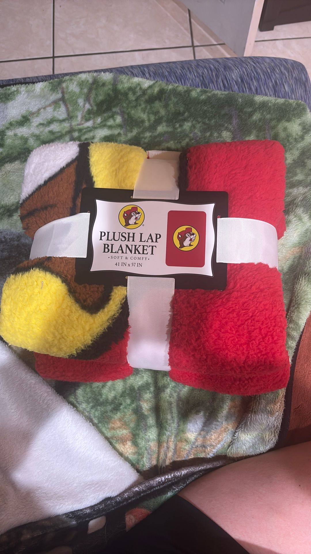 Buc-ees Plush Lap Blanket