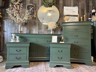 Queen bedroom set