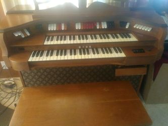 Baldwin organ