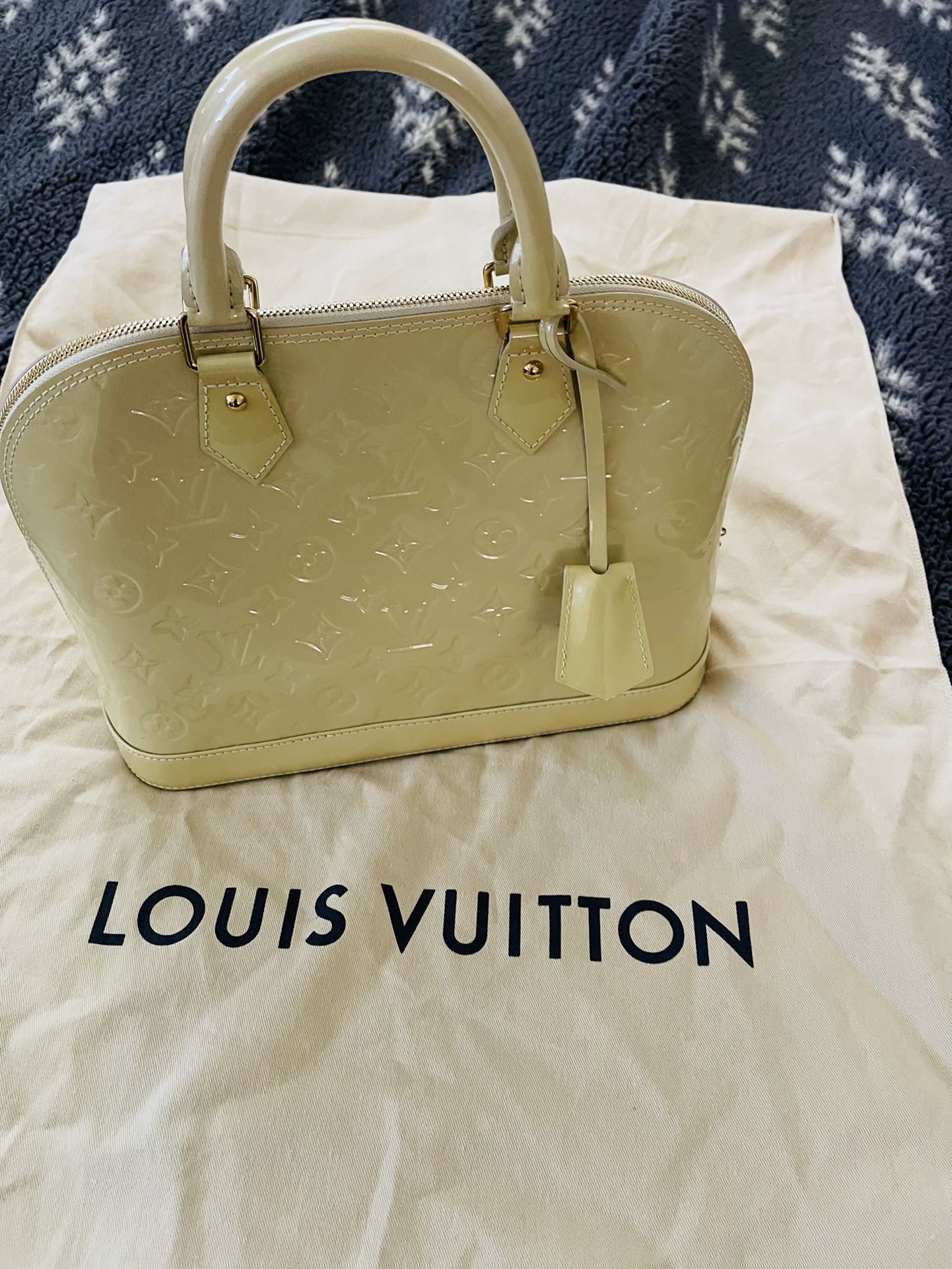 Authentic Louis Vuitton Geronimos for Sale in Pasadena, CA - OfferUp