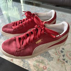 Puma Sneakers - Red Suede 