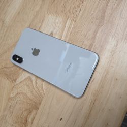 IPHOME X...64GB ..100% BATTERY UNLOCK ANY SIM