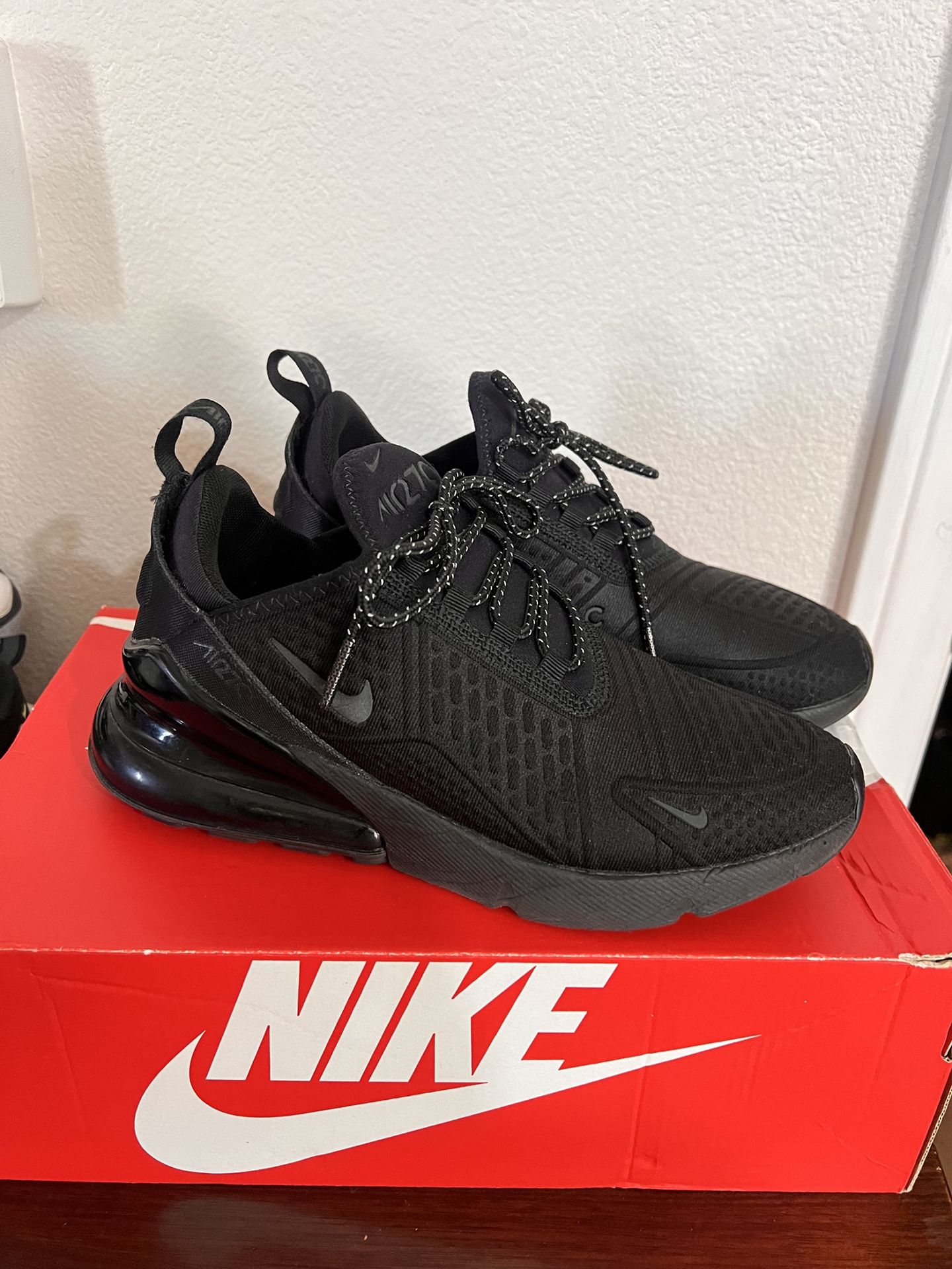Nike 270’s Sz 5.5y