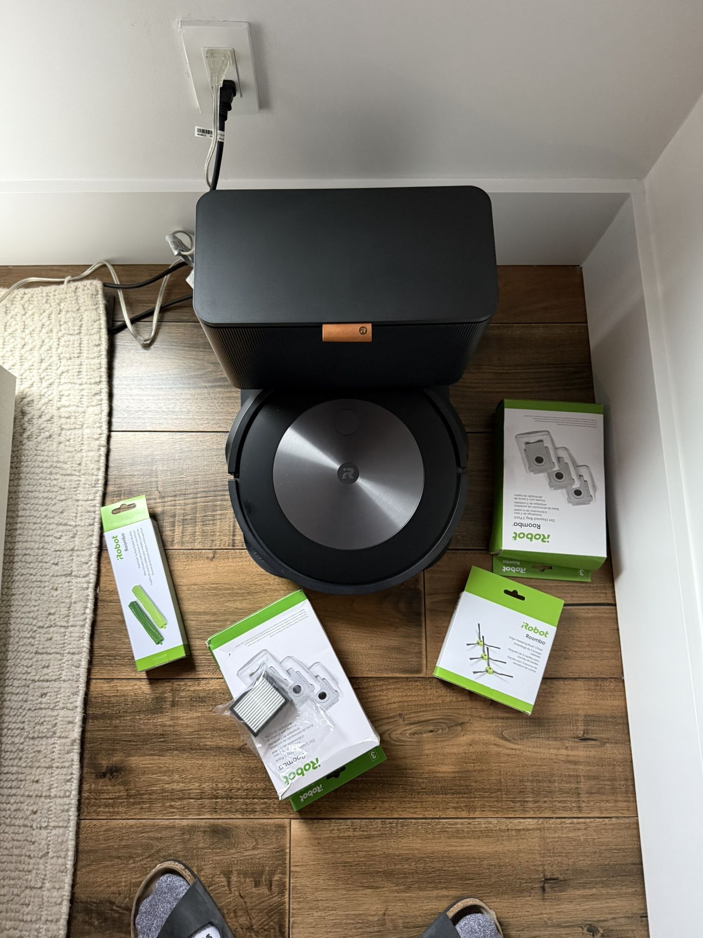 iRobot Roomba j7+
