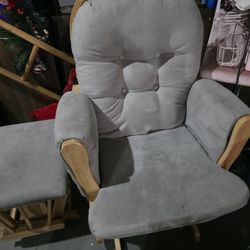 Rocking  Chair For Nursery 
