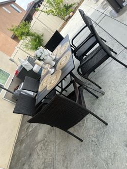 Patio Outdoor dining set brand new