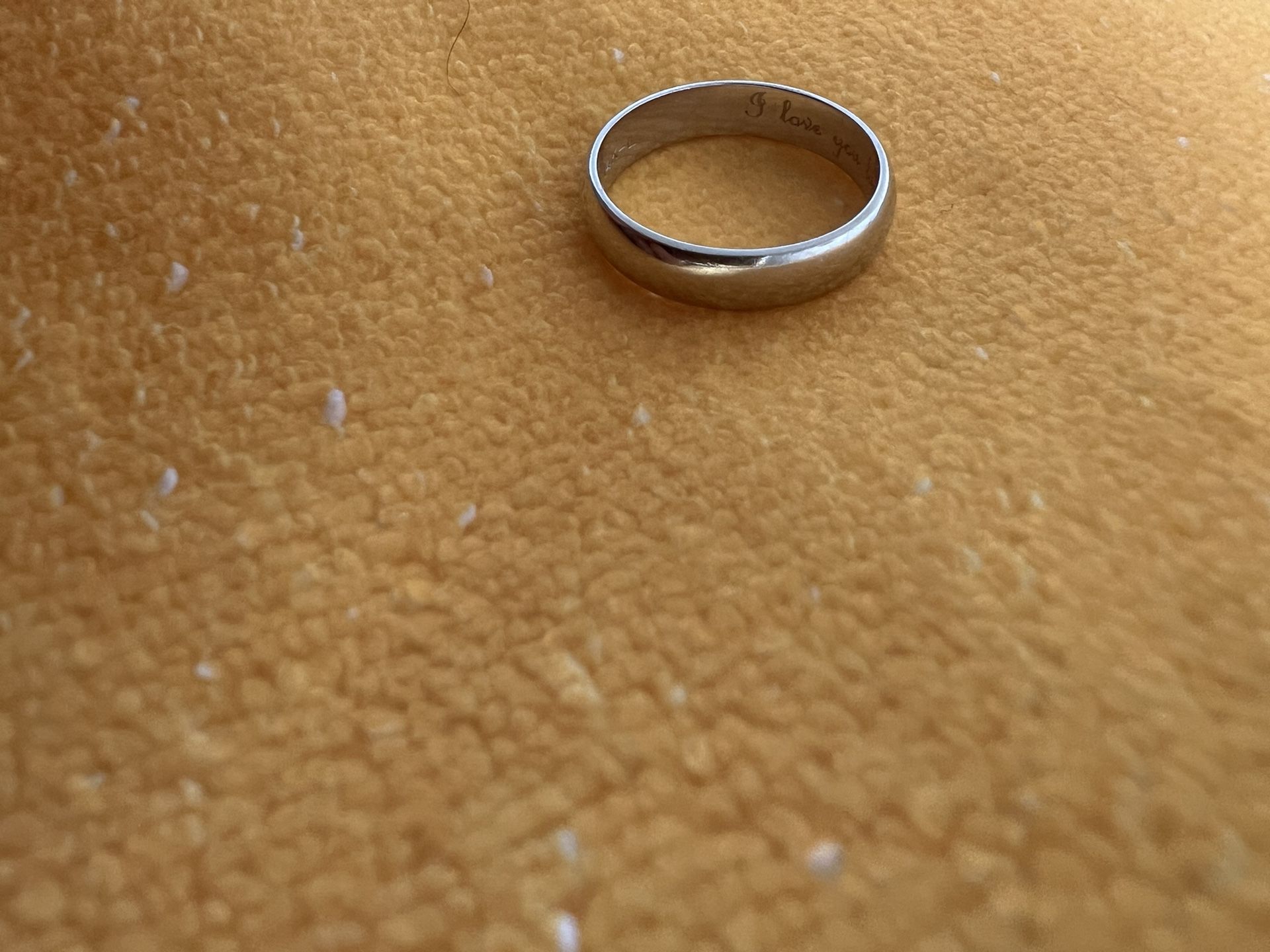 14 K White Gold Ring
