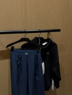Alo Yoga Navy Blue trouser pants with Tags