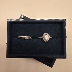 Authentic Charles and Colvard engagement/ wedding Ring set moissanite