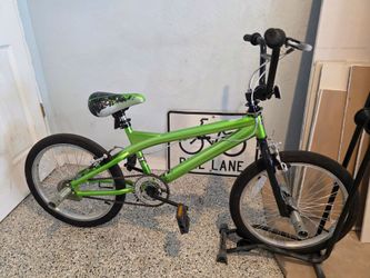 🔥🚲🔥Kent Chaos 20" Boy's Green Freestyle BMX Bike🔥🚲🔥