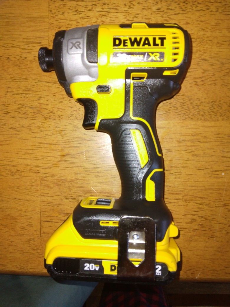 DeWalt XR Dcf887 3-speed Brushless Impact Driver With 2.0 Amp Hour Battery And Belt Clip