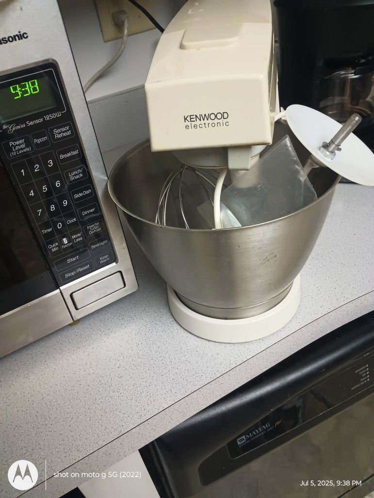 Kenwood Electric Mixer