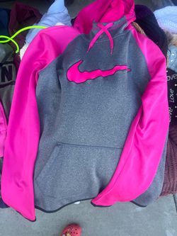 Nike Thermafit. Sweater size M