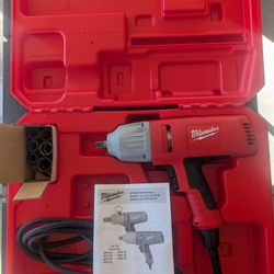 Milwaukee 1/2in Drive Impact Wrench