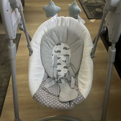 GRACO BABY SWING 